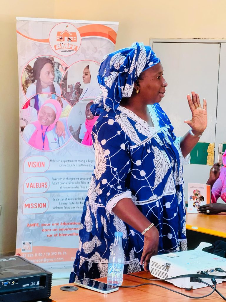 Mme Bineta Mbathie, Directrice de l'école élémentaire 1 de Orfonde - Responsable volet éducation du CGC de AMFE Sénégal